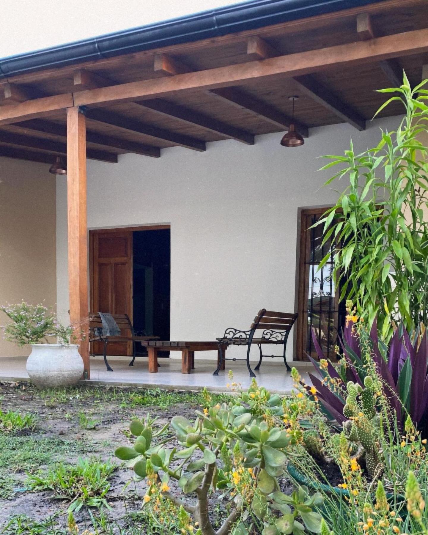 La Casa De Al Lado Holiday home *